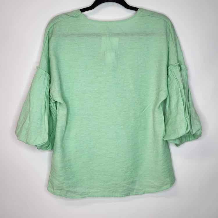 Shirt NWT Size Small